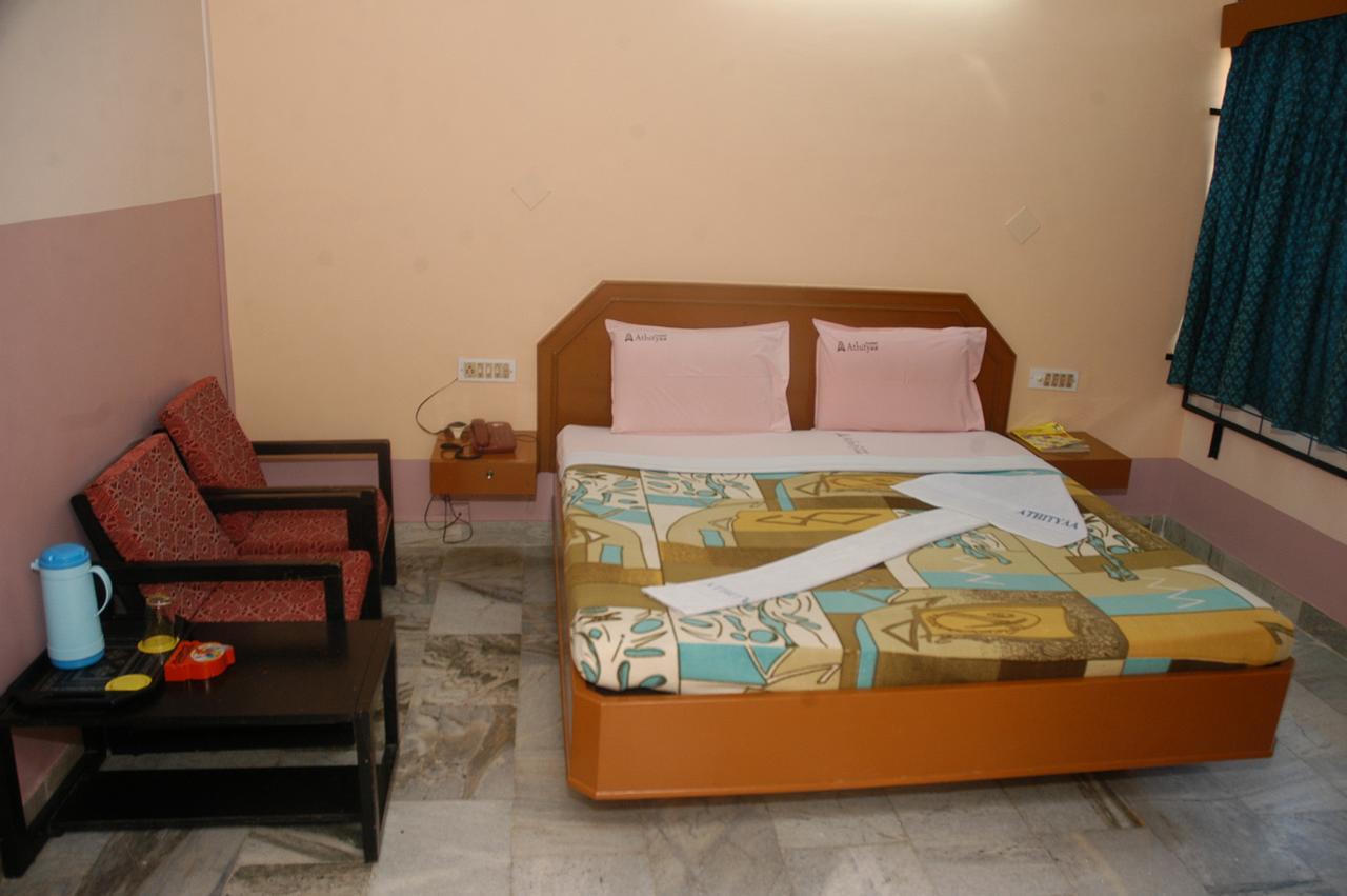 Hotel Athityaa Kumbakonam Exterior foto
