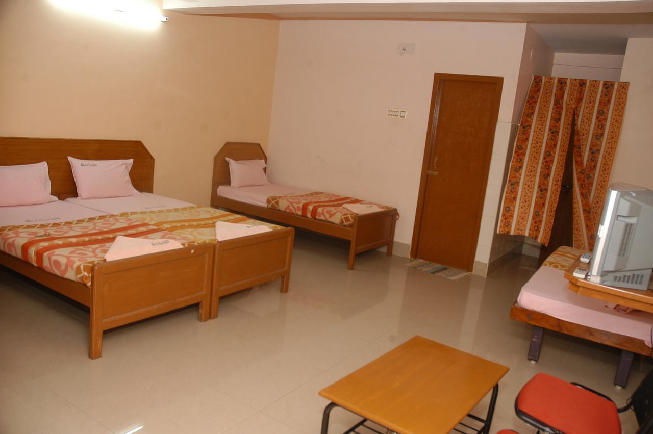 Hotel Athityaa Kumbakonam Exterior foto